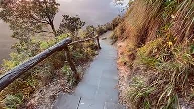 自然风光尖峰岭日出美景素材4K视频的预览图